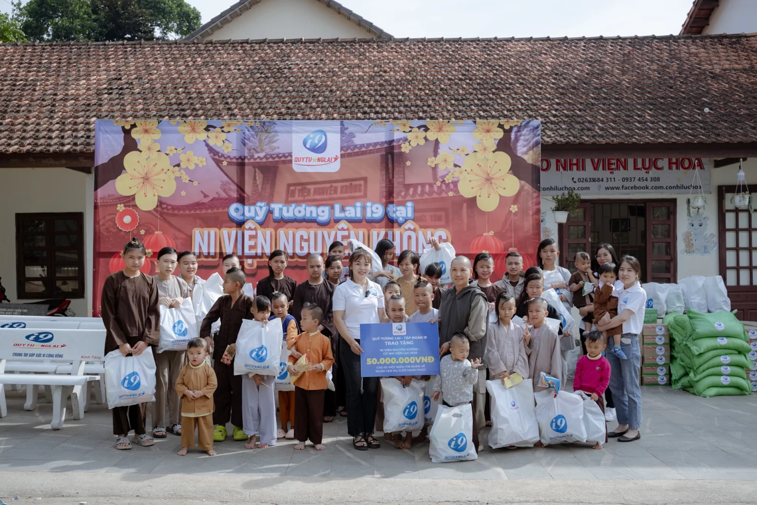 Hình ảnh minh họa sứ mệnh và tầm nhìn của chúng tôi trong việc cung cấp thông tin về top 10 game bài đổi thưởng, top 10 game bài đổi thưởng uy tín, với các biểu tượng về sự phát triển và độ tin cậy.